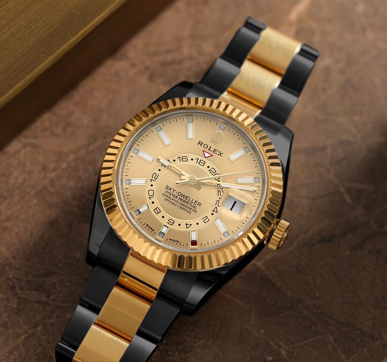 Rolex Sky-Dweller 326933_v05